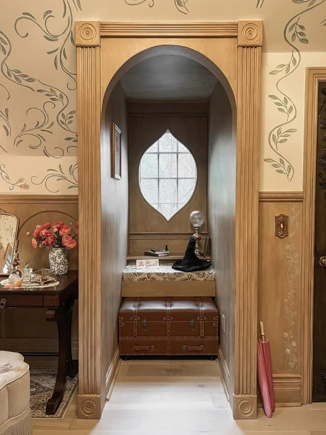 Swipe for more pics, the “before” pic, and the view before that… This project was definitely a labor of love but totally worth it. We clearly are obsessed with the movie Wicked and now can be reminded of that daily🙌😂 I’m curious if you have a favorite part, what it is?? I think mine is the arched chair rail/painted floral combo😍
#wickedmovie #wickedforgood #wickedmusical